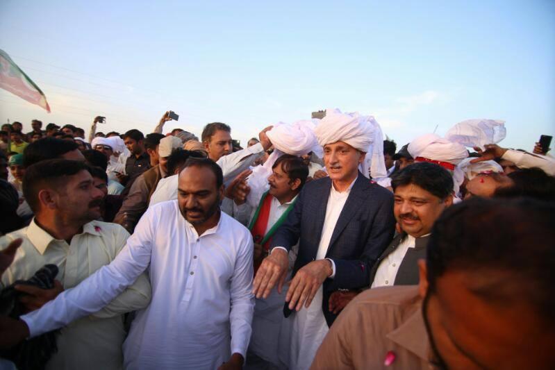 Jahangir Khan Tareen Inaugurating the wheat harvest in Chak Chatha.