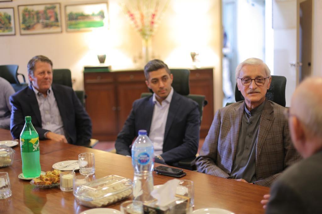 Jahangir Tareen has been honored with the Alumni Service Award by Forman Christian College University